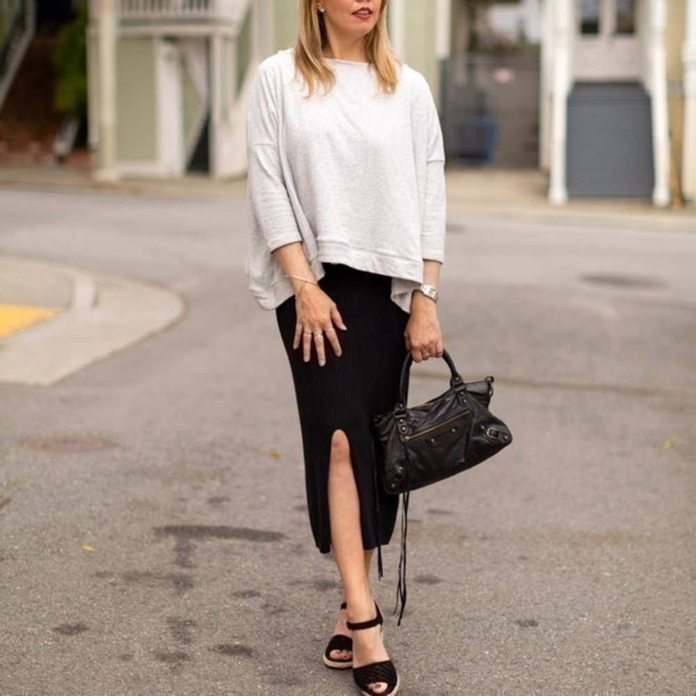 STR Stradivarius ASOS sweater knitted skirt black side slit size M midi to long